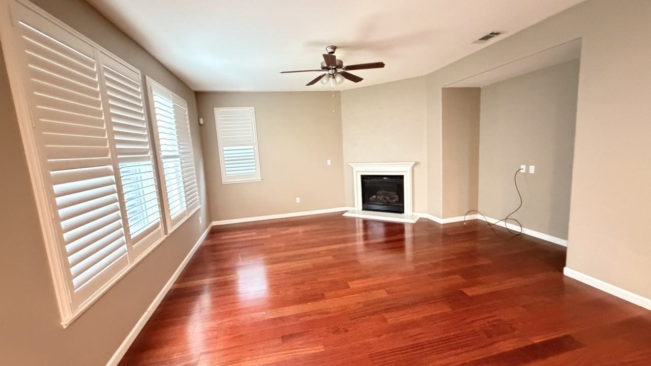 2390 White Drive - Photo 5 of 25