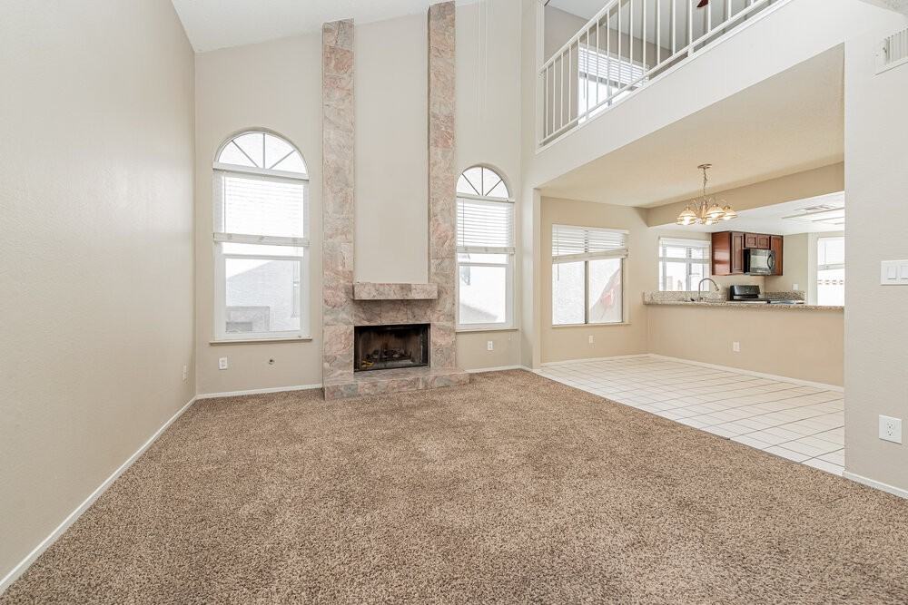 4421 Mcbride Dr - Photo 4 of 17
