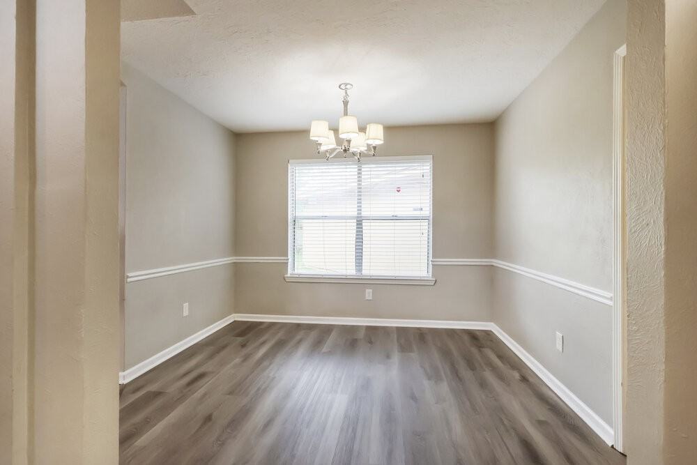 7327 Shady Vale Ln - Photo 6 of 16