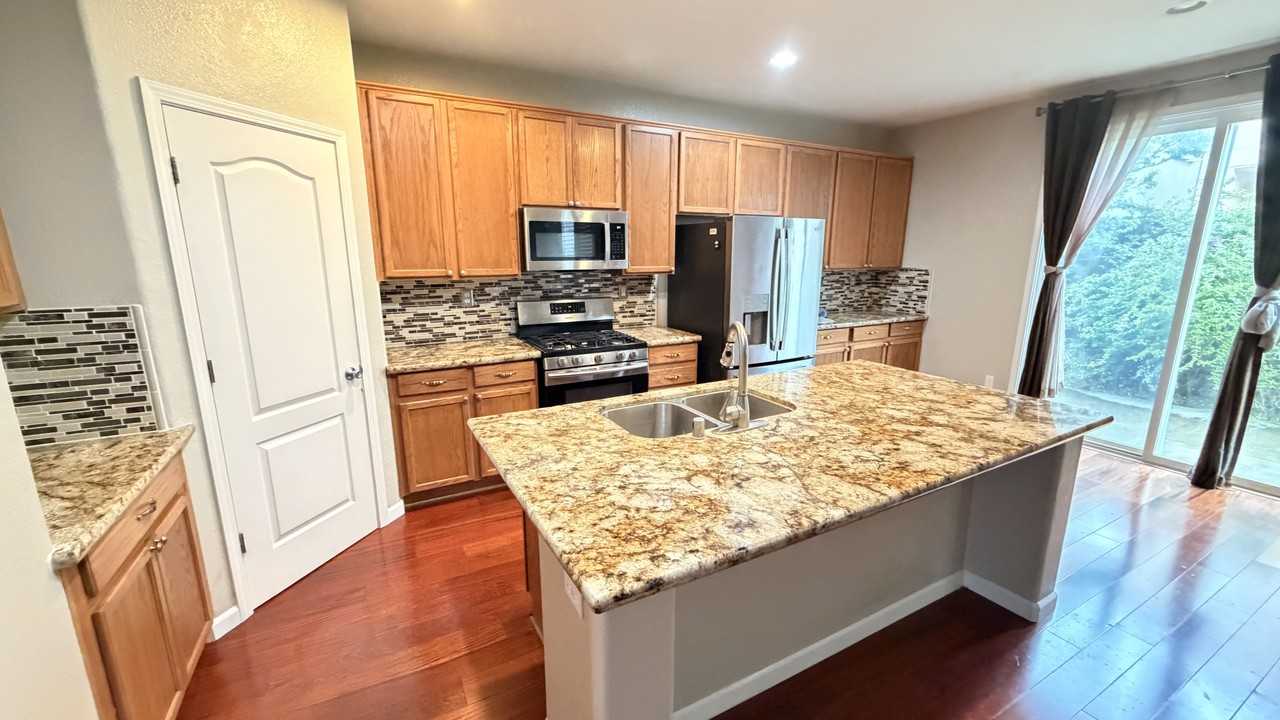 2390 White Drive - Photo 6 of 25