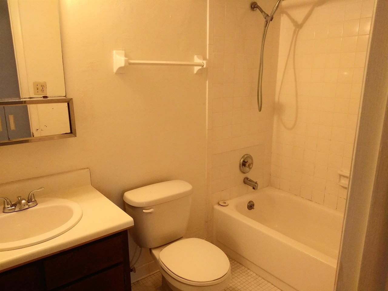 127 Springwood Cir #1 - Photo 3 of 9