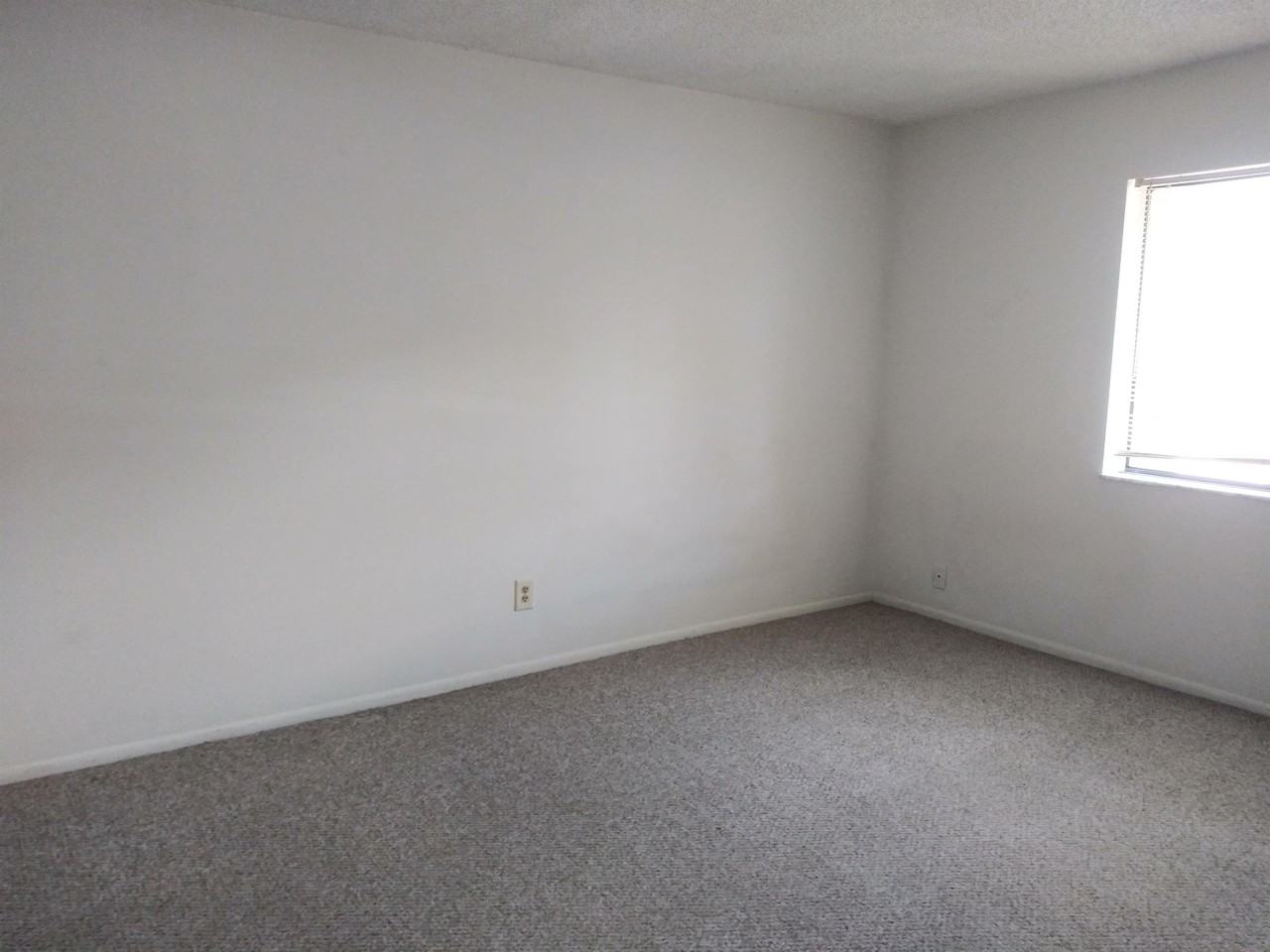 127 Springwood Cir #1 - Photo 2 of 9