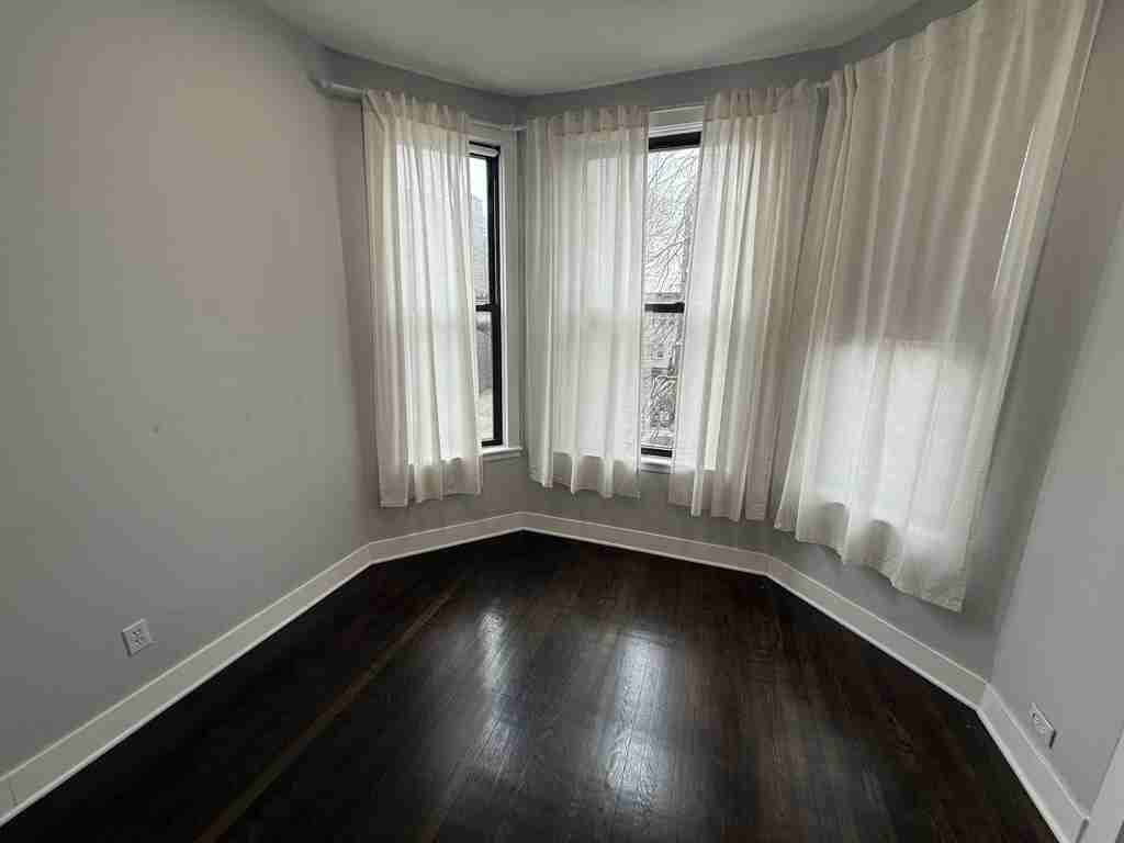 3415 N Seminary Ave #3 - Photo 7 of 13