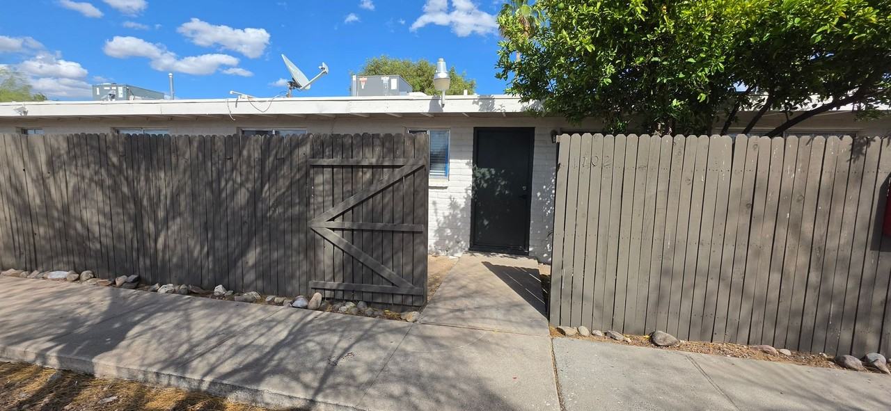 Oakwood Terrace **1 MONTH FREE MOVE IN SPECIAL!!!** - Photo 5 of 22