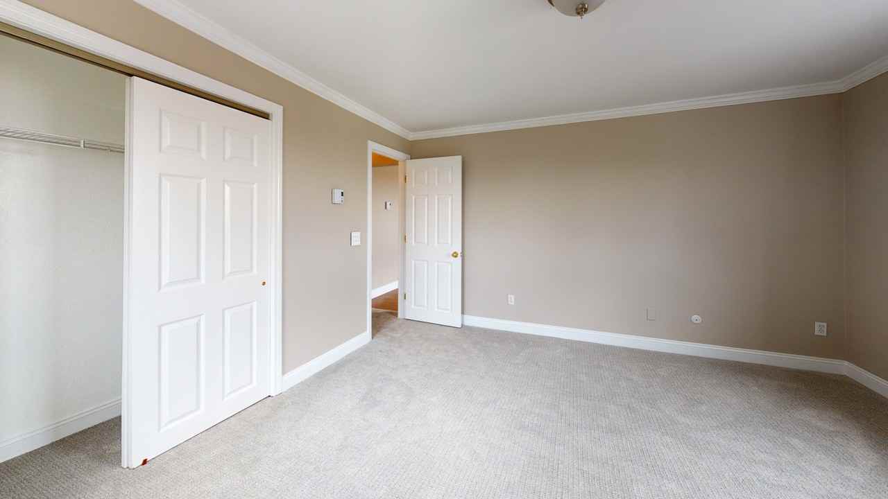 326 Broadway - Photo 3 of 7