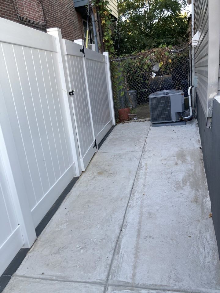 431 S 62nd St #1 - Photo 6 of 26