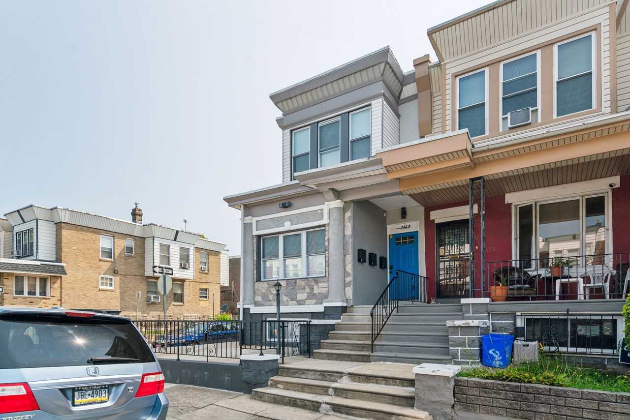431 S 62nd St #1 - Photo 4 of 26
