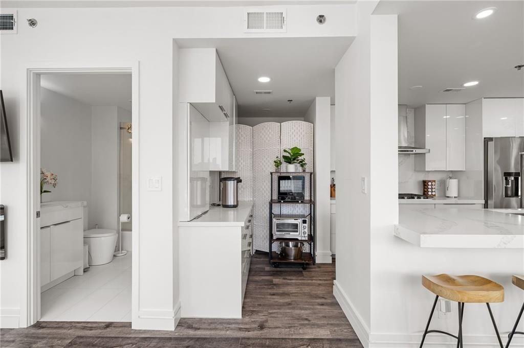 3338 Peachtree Rd - Photo 7 of 50