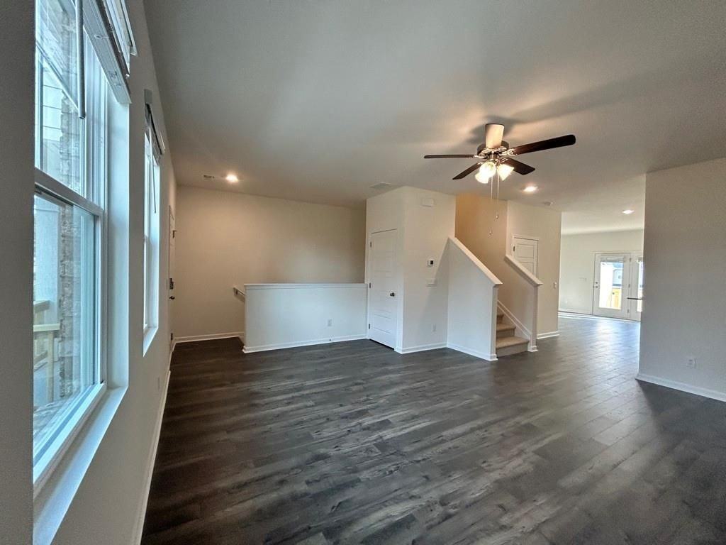 1253 Cades Walk - Photo 3 of 29