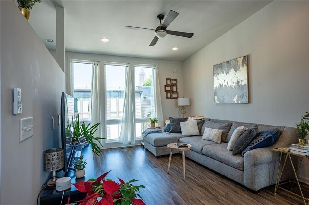 452 Latta St Ne ##27 - Photo 3 of 15