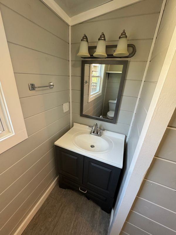 465 Summit St - Photo 7 of 19