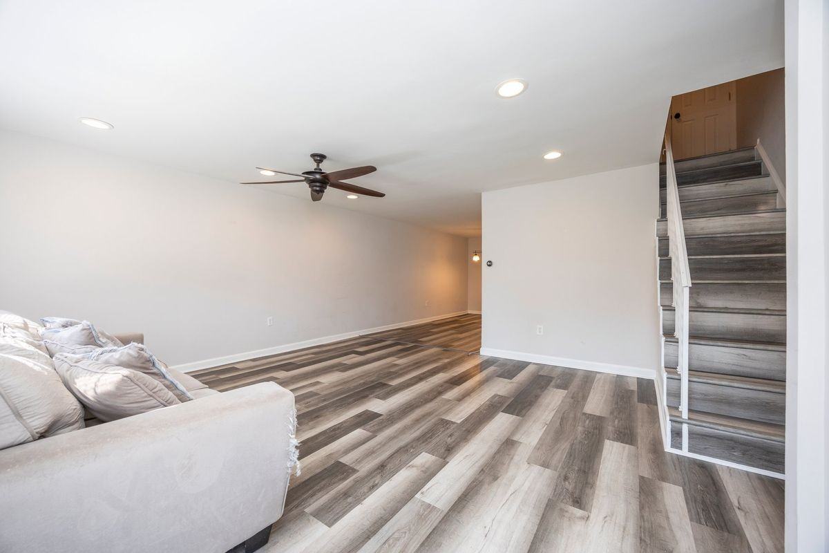 3130 Ryerson Cir - Photo 2 of 24