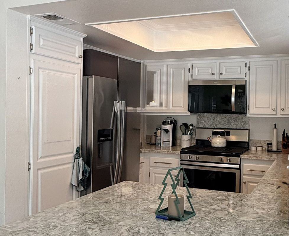 2165 Canyon Dr - Photo 4 of 13