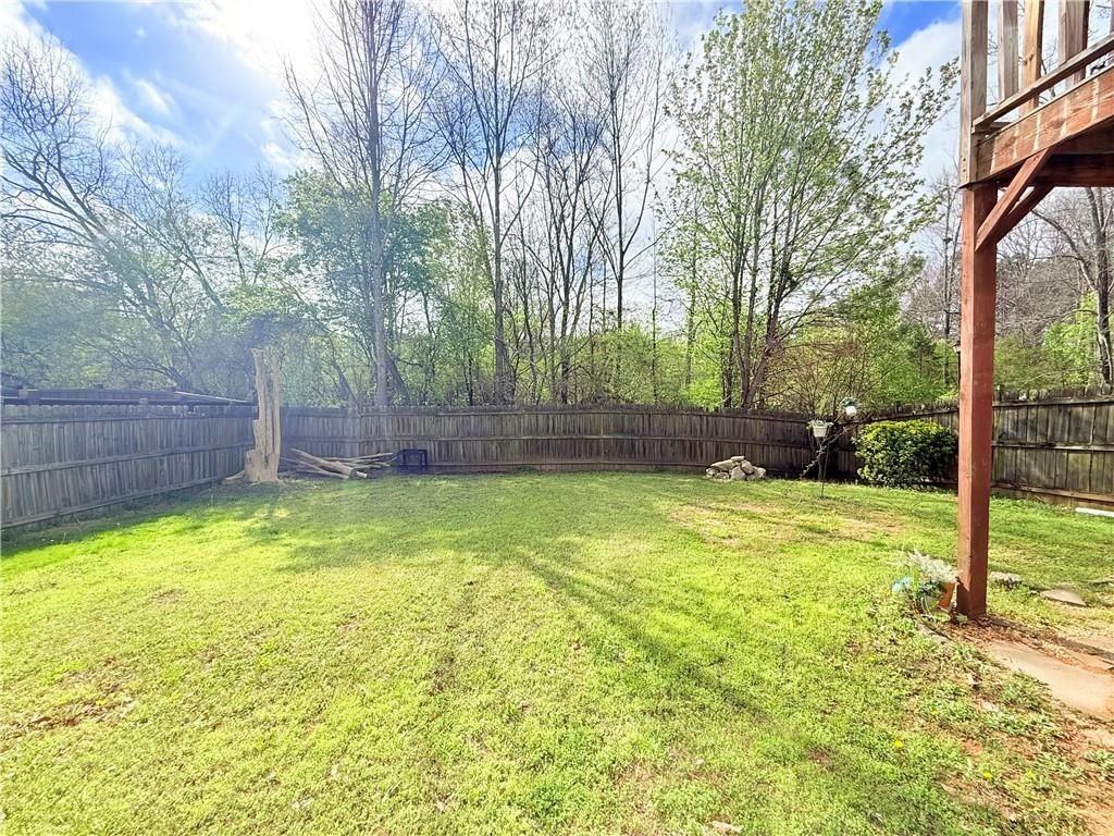 893 Hawthorn Ln - Photo 2 of 11