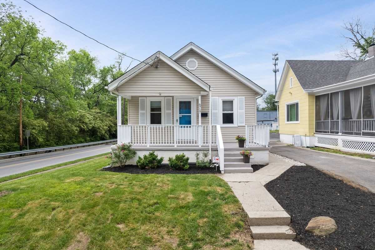 6717 E Ledge St - Photo 2 of 33