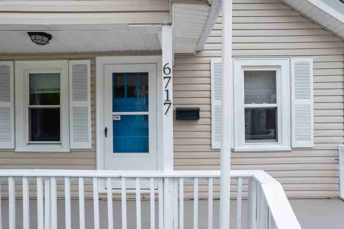 6717 E Ledge St - Photo 4 of 33