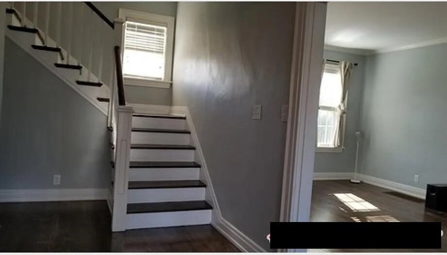 2818 22nd Ave S - Photo 4 of 21