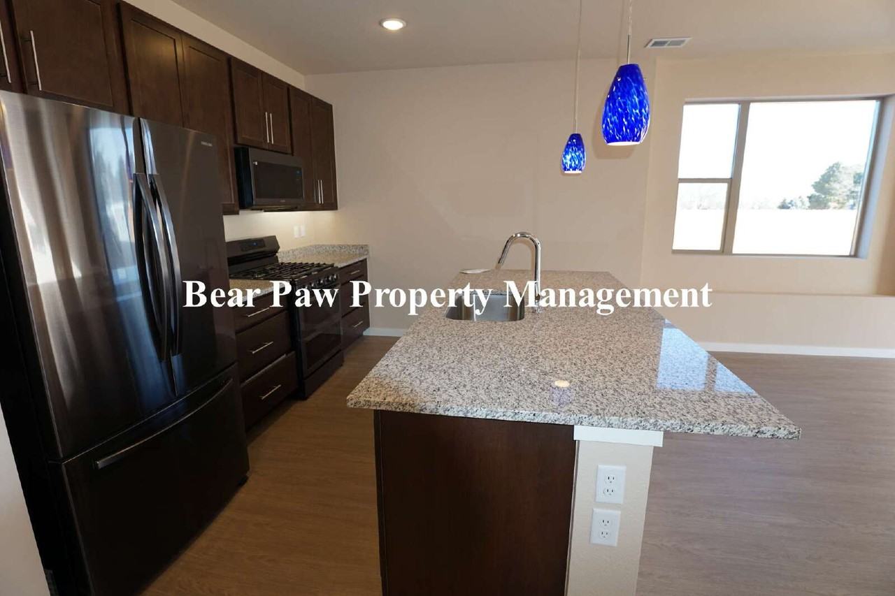 4005 S Teller St - Photo 7 of 16