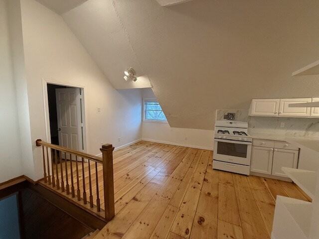 538 Westford St Apt 3 - Photo 3 of 18