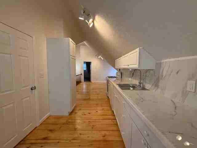 538 Westford St Apt 3 - Photo 4 of 18