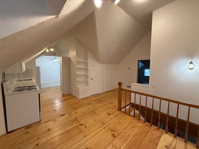 538 Westford St Apt 3 - Photo 5 of 18