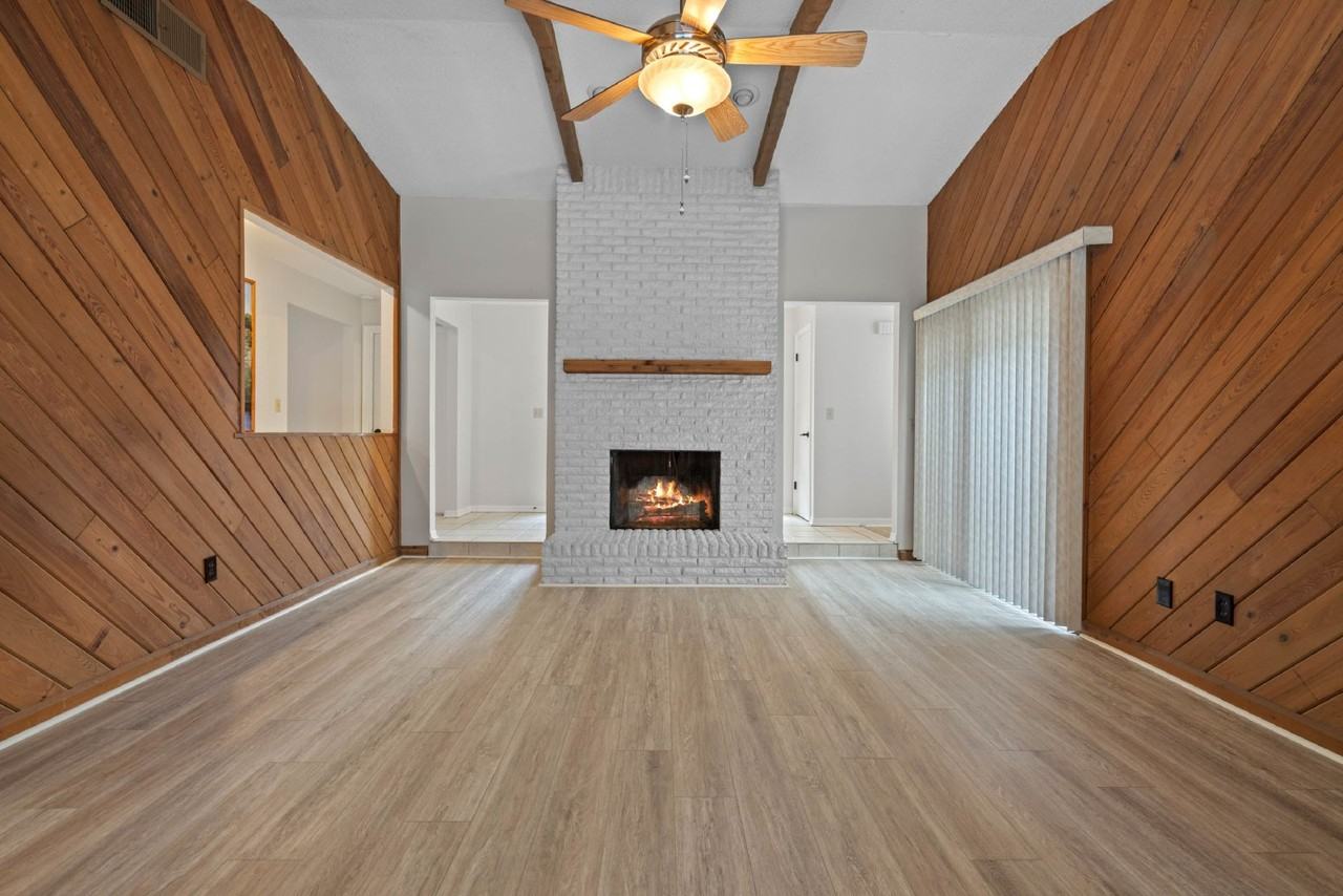 109 Harrogate Pl - Photo 4 of 34