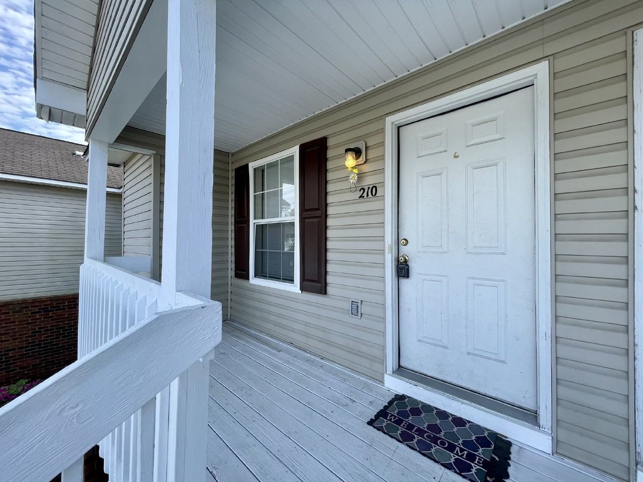 210 Magnolia Plantation Ct - Photo 2 of 14