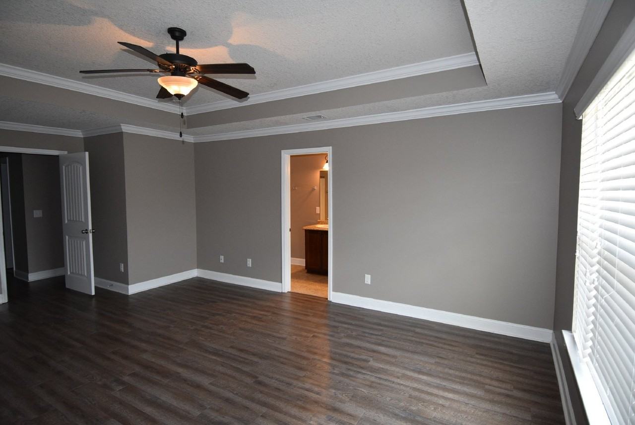 602 Amhearst Row - Photo 4 of 19