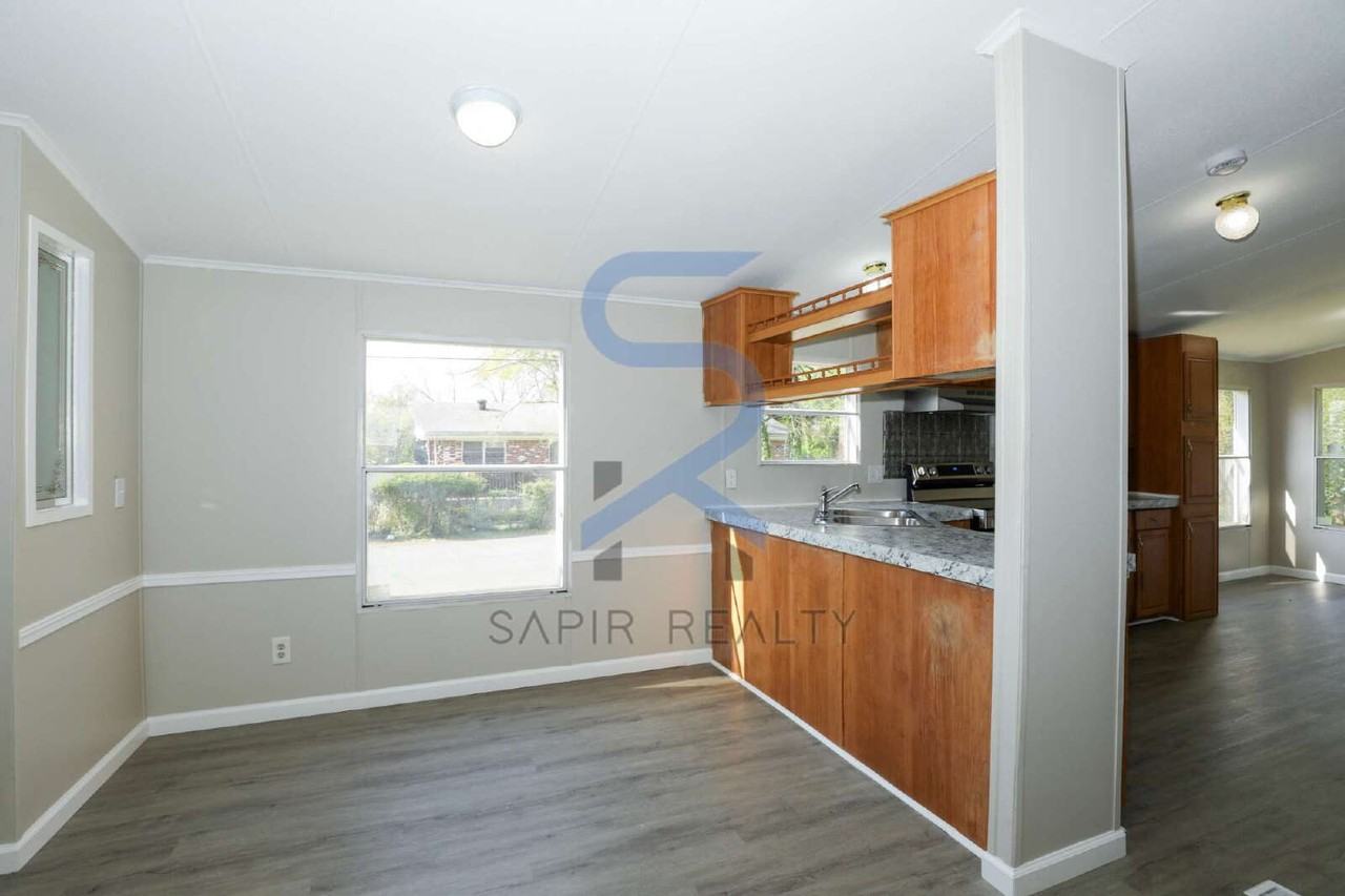 874 Center Hill Ave Nw - Photo 5 of 18