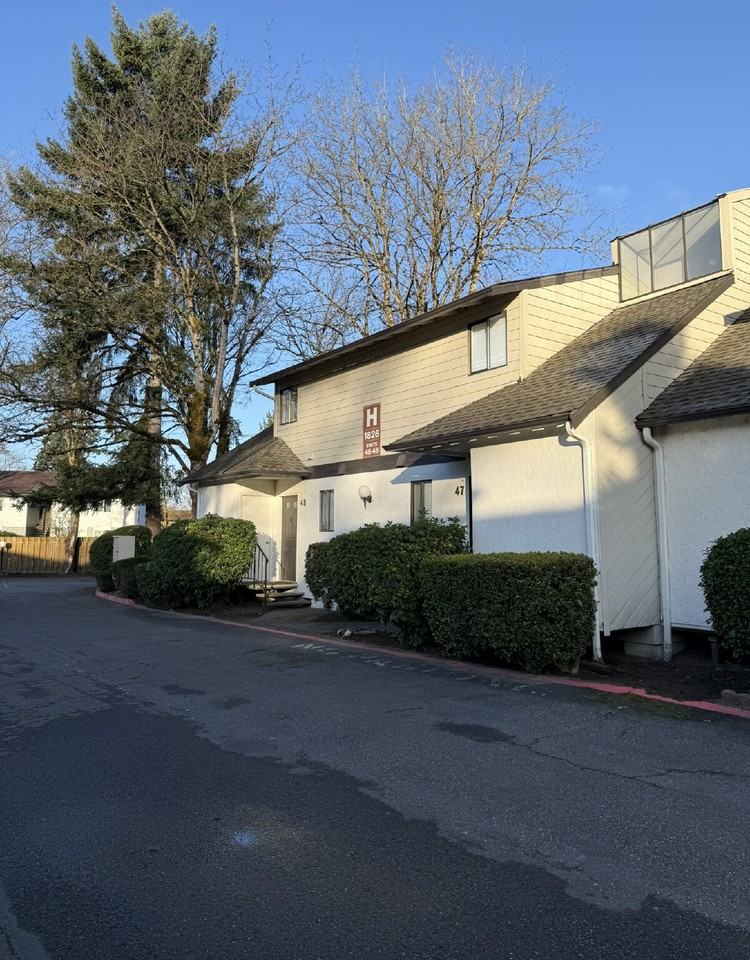 1826 Maple Ln Apt H48 - Photo 2 of 11