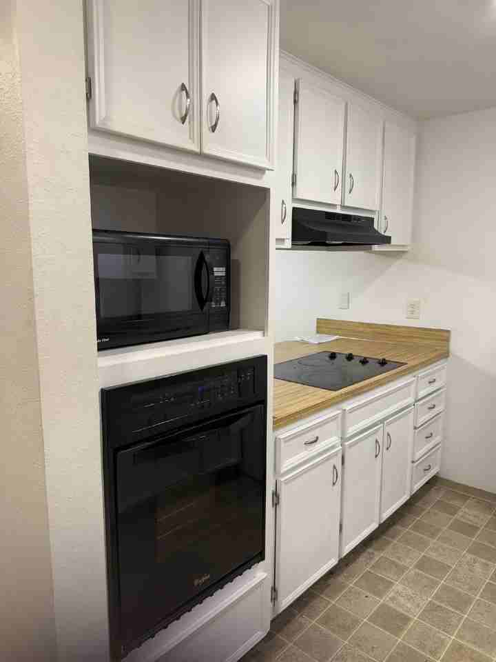 1826 Maple Ln Apt H48 - Photo 7 of 11