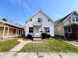 featured image of 3010 Warsaw St