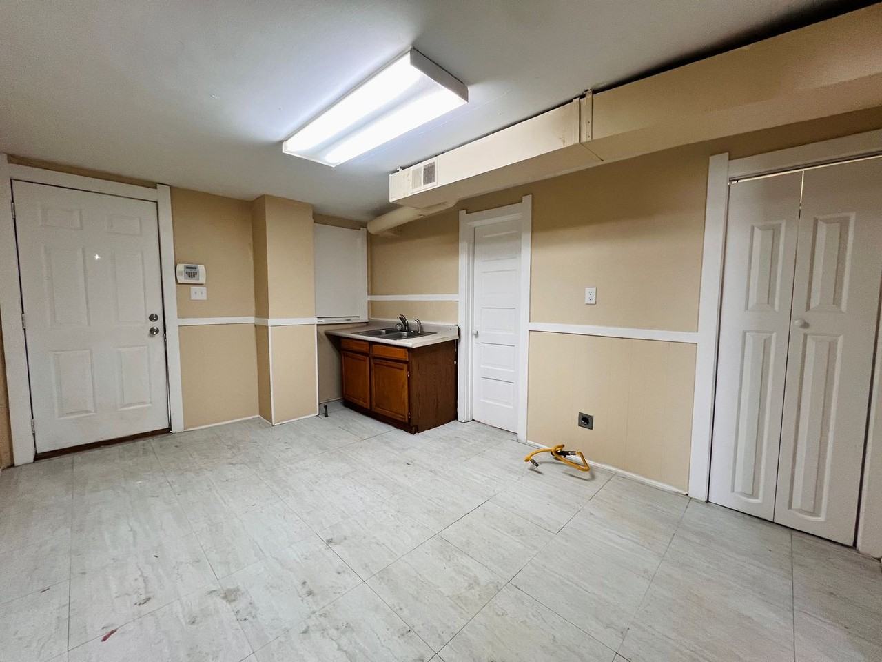 3010 Warsaw St - Photo 5 of 20