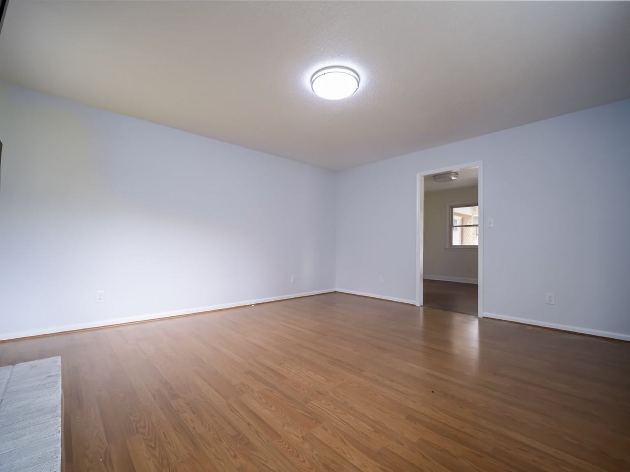 102 Mccall St - Photo 6 of 40