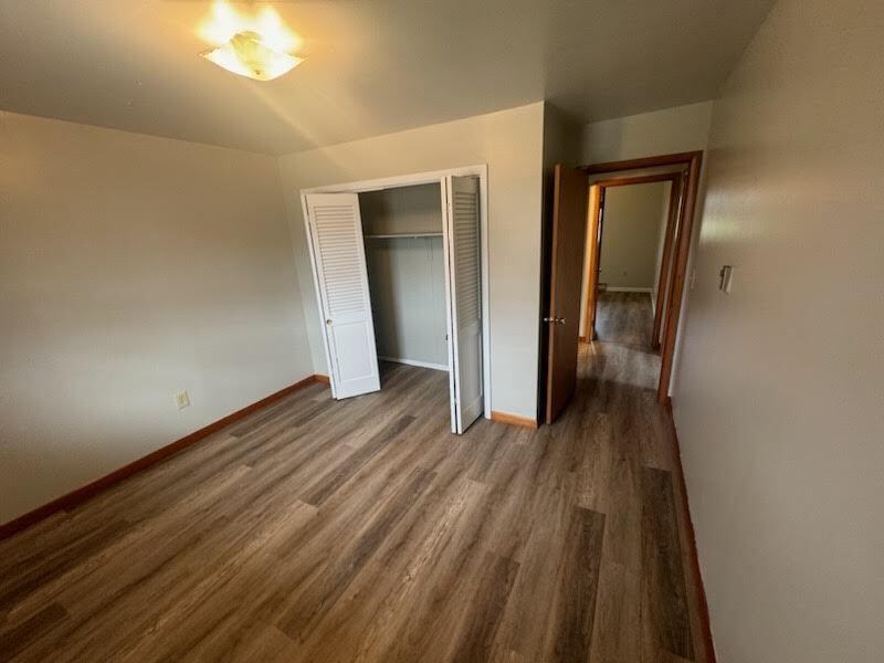 707 N Center St Apt A - Photo 2 of 8