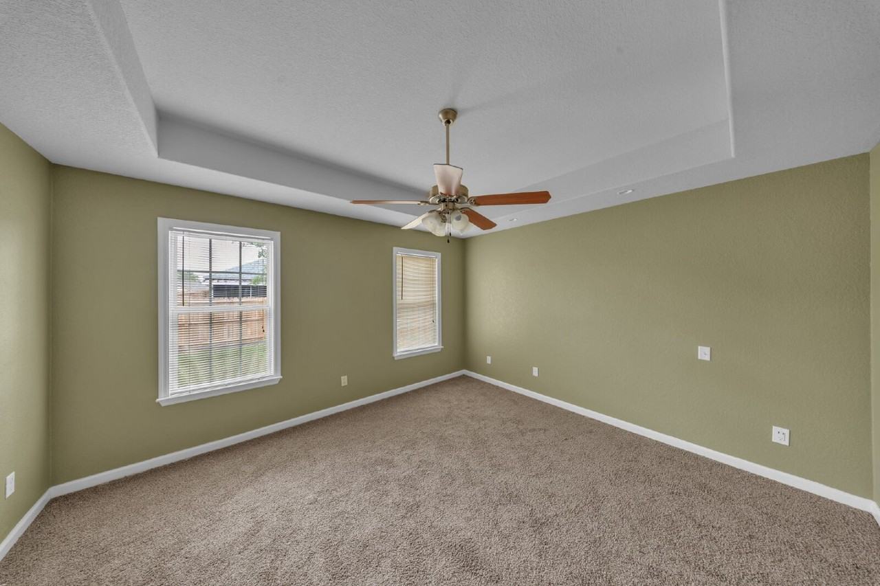 5098 Branch Point Dr - Photo 5 of 16