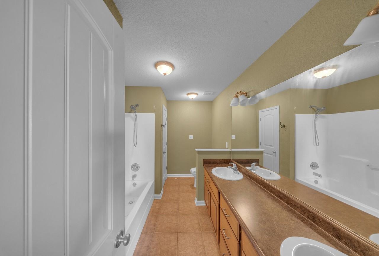 5098 Branch Point Dr - Photo 7 of 16