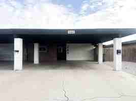 featured image of 743 E 24th Pl