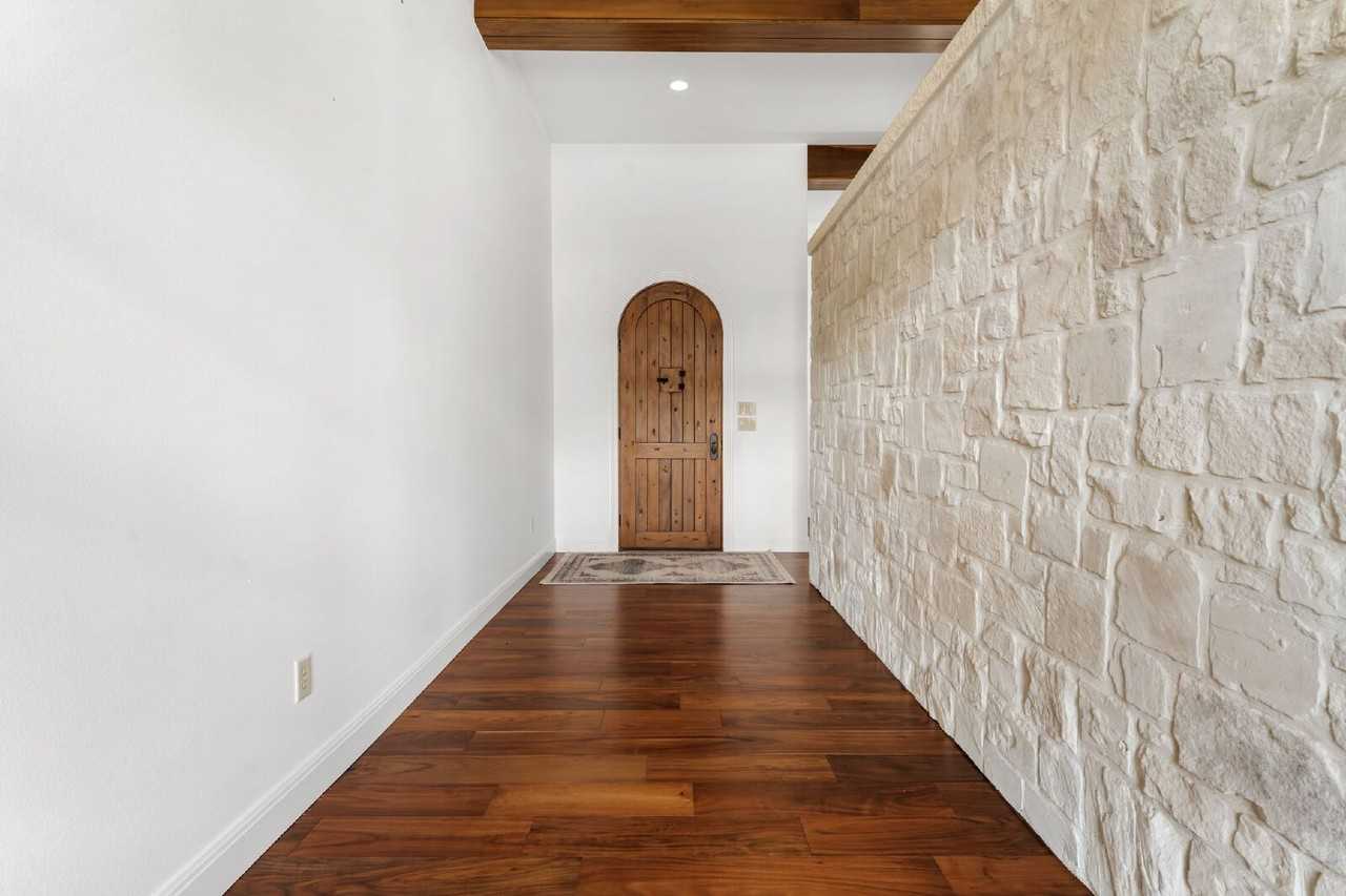 2633 Collingwood Dr - Photo 6 of 49