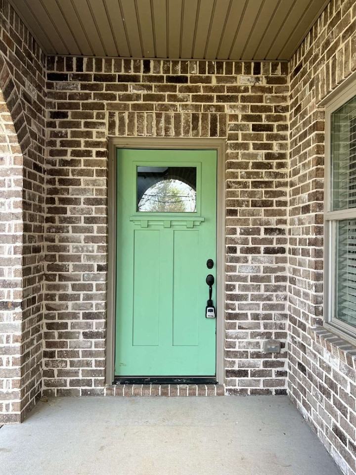 101 Portland Blvd - Photo 2 of 18