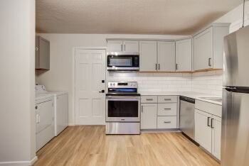 226 Hickory St #B - Photo 4 of 17