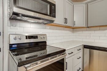 226 Hickory St #B - Photo 7 of 17