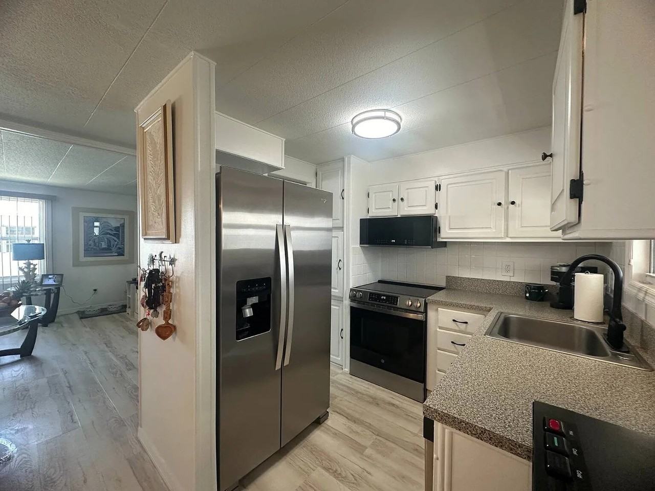 341 9th St - Photo 5 of 45