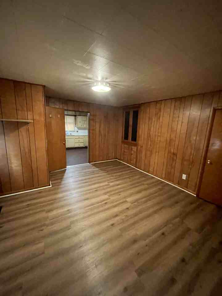 1511 Scott St - Photo 4 of 31