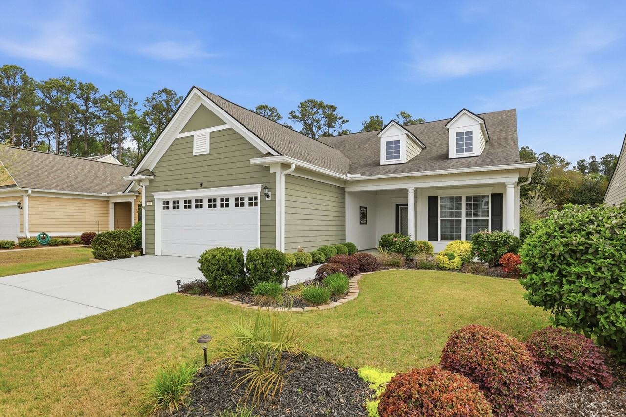 686 Northlake Blvd - Photo 3 of 42