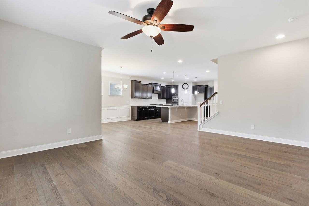 686 Northlake Blvd - Photo 6 of 42