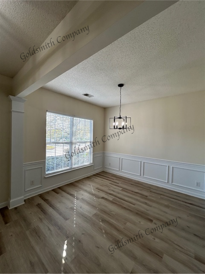 815 Weybourne Drive - Photo 7 of 13