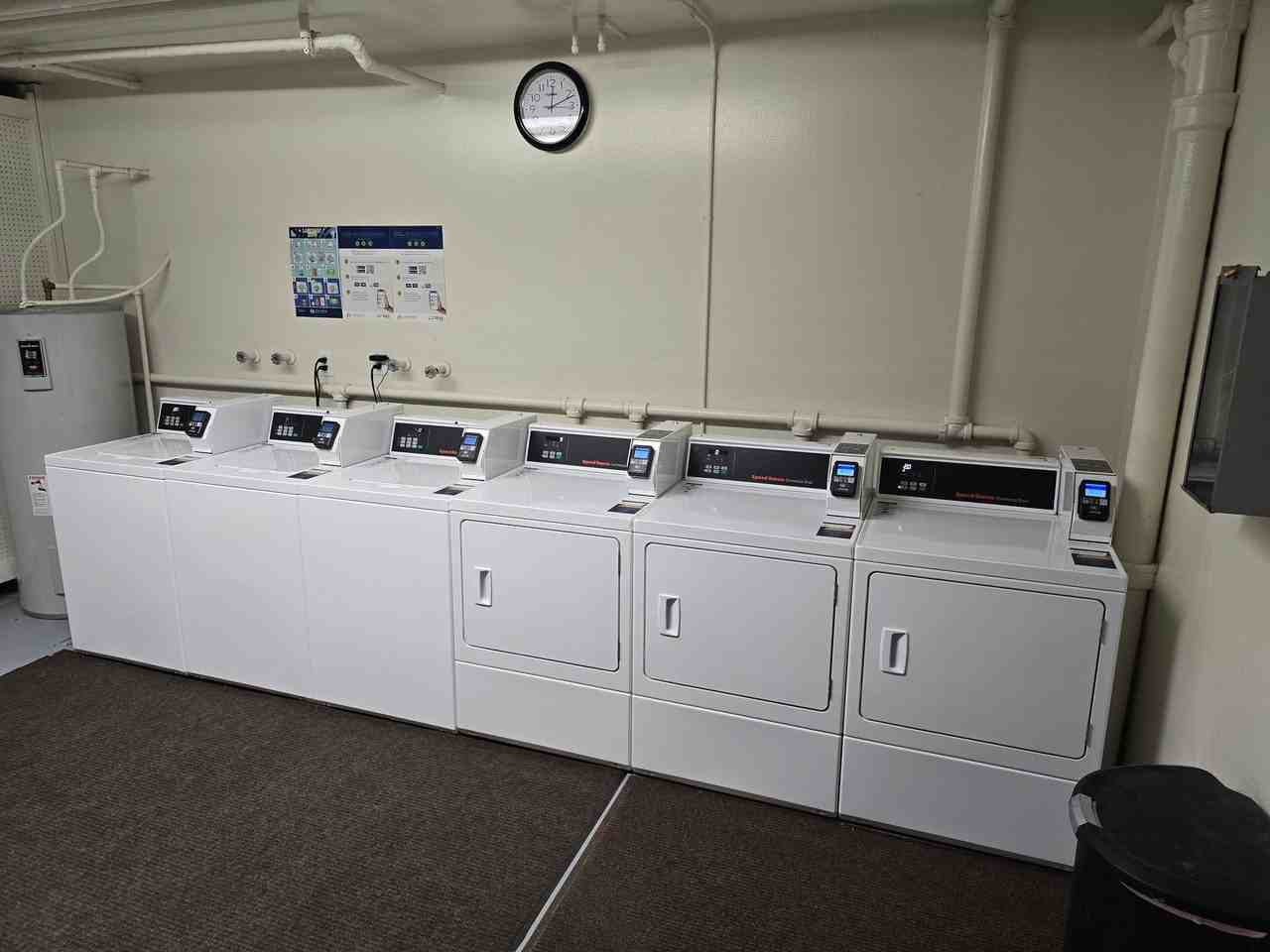 Shorewood Terrace Apartments - Photo 6 of 33