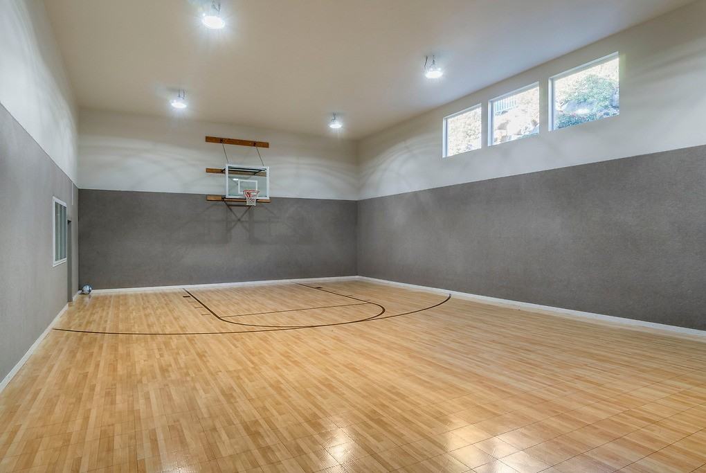 Castle Creek - Photo 7 of 45