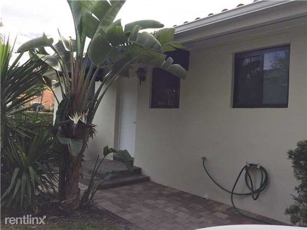 3400 Le Jeune Rd - Photo 3 of 12